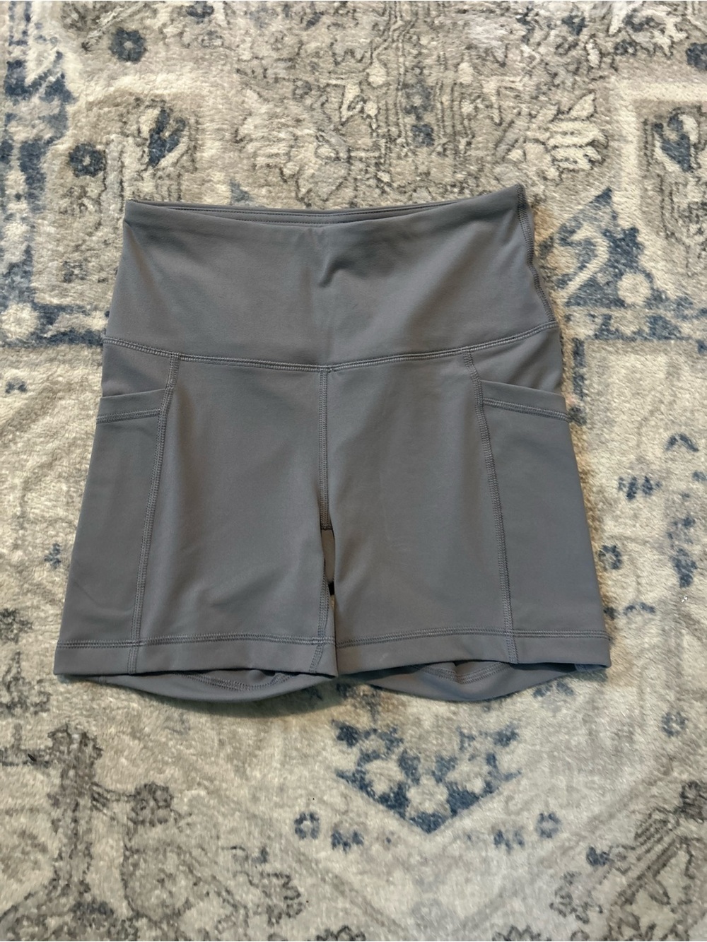 90 Degrees High-Waist Gray Active Shorts with Side Pockets